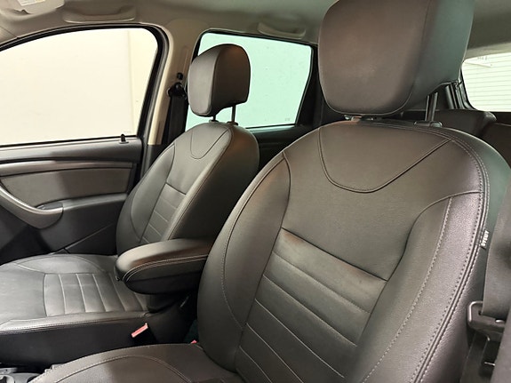 Dacia Duster 9 of 14
