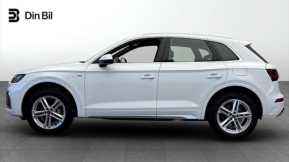 Audi Q5 2 of 5