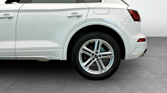 Audi Q5 6 of 13
