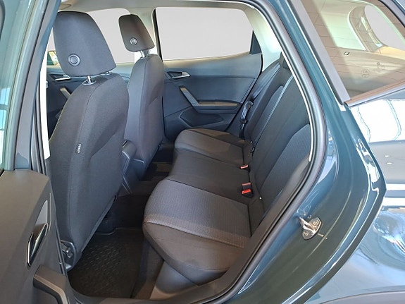 Seat Arona 13 of 15