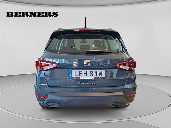 Seat Arona 4 of 15