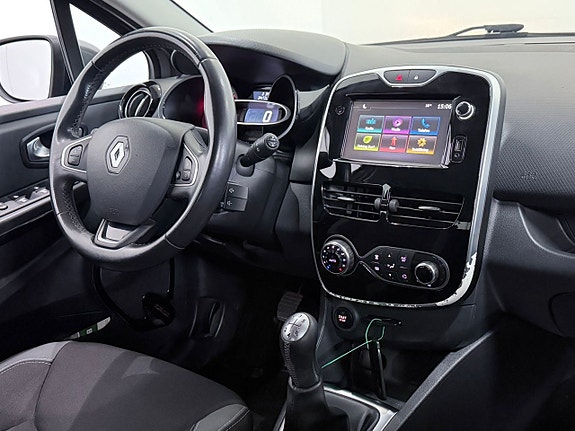 Renault Clio 11 of 25