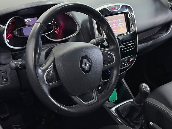 Renault Clio 2 of 5