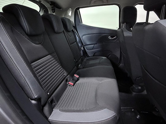 Renault Clio 13 of 25