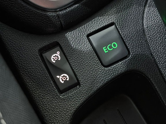Renault Clio 21 of 25