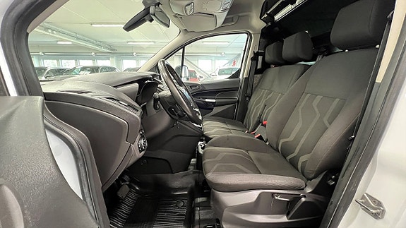 Ford Transit Connect 7 of 17