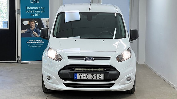 Ford Transit Connect 3 of 17