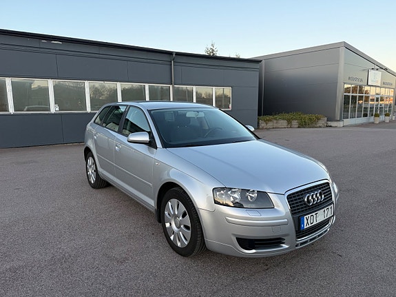 Audi A3 3 of 5