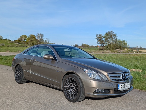 Mercedes-Benz E350 12 of 16