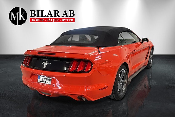 Ford Mustang 5 of 5