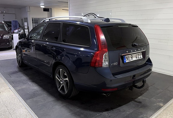 Volvo V50 4 of 5