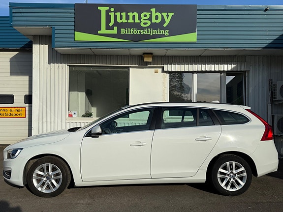 Volvo V60 10 of 15