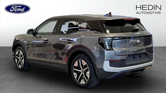 Ford Explorer 2 of 5