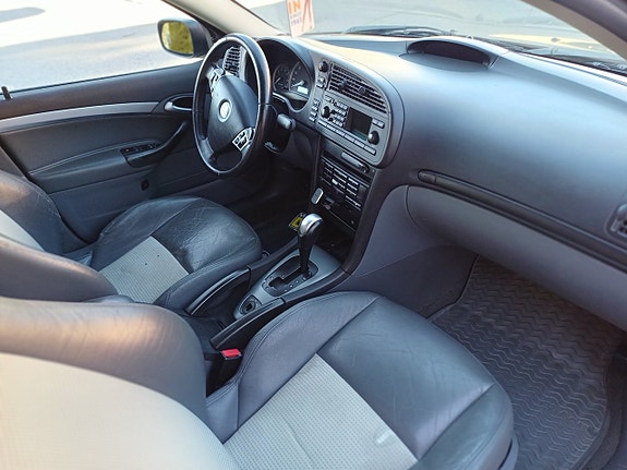 Saab 9-3 7 of 21
