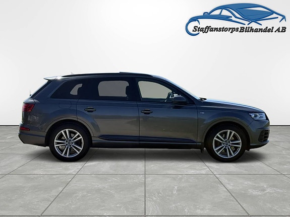 Audi Q7 5 of 5
