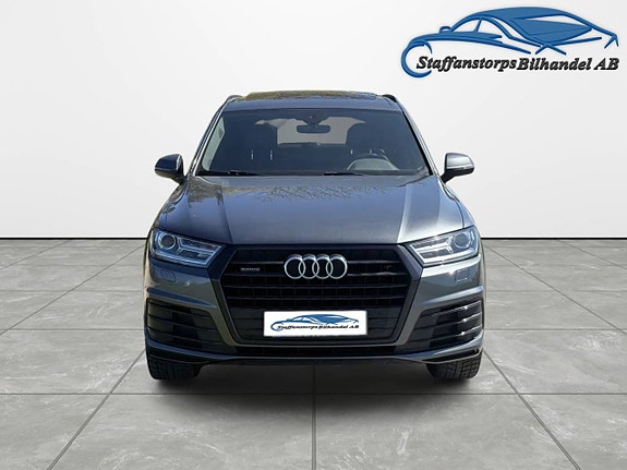 Audi Q7 3 of 5