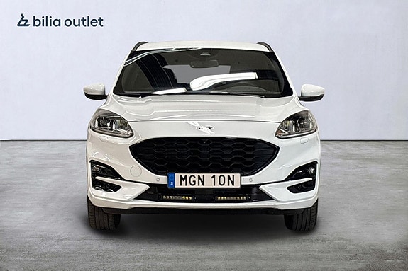 Ford Kuga 2 of 5