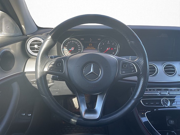 Mercedes-Benz E220 d 12 of 30