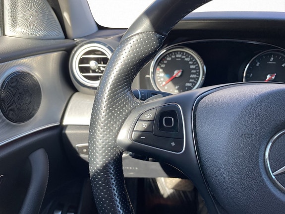 Mercedes-Benz E220 d 13 of 30