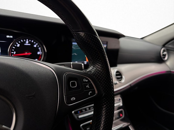 Mercedes-Benz E220 d 15 of 30
