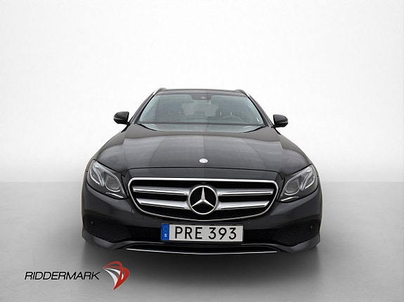 Mercedes-Benz E220 d 3 of 5