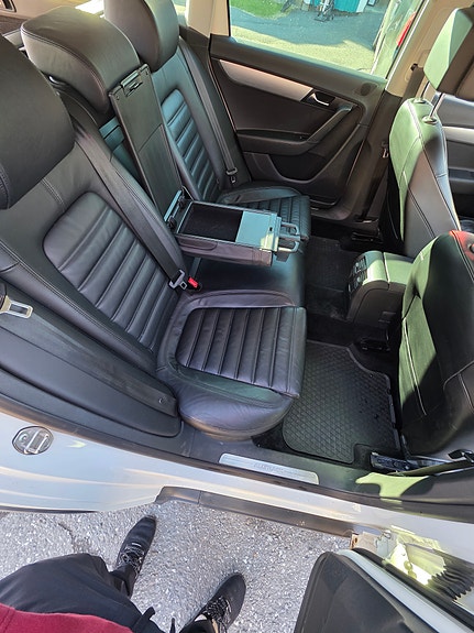Volkswagen Passat Alltrack 4 of 5