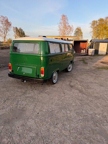 Volkswagen Transporter 3 of 5