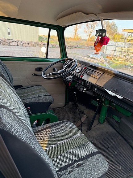 Volkswagen Transporter 4 of 5