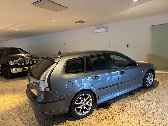 Saab 9-3 3 of 5