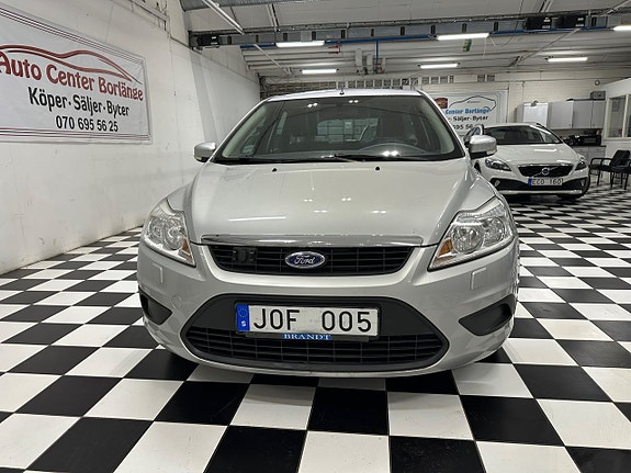 Ford Focus 3 of 5