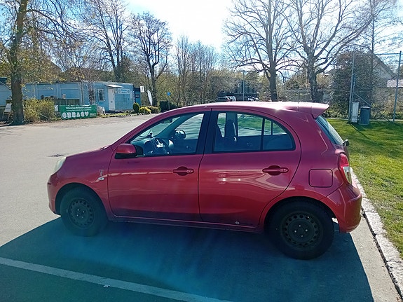 Nissan Micra 2 of 5