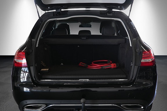 Mercedes-Benz C350 6 of 26