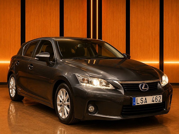 Lexus CT200h