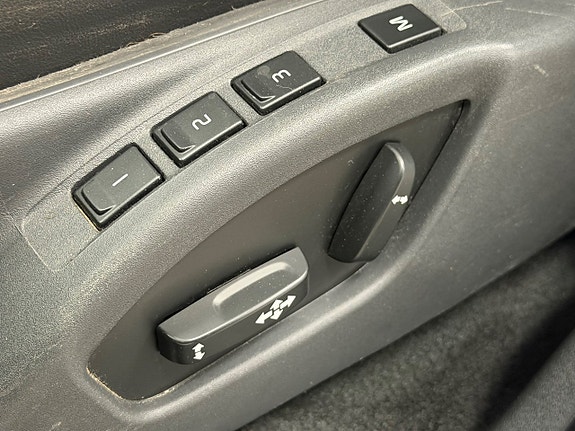 Volvo XC60 11 of 28