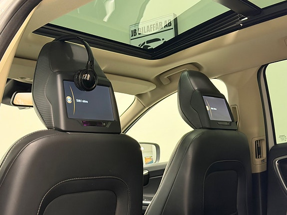 Volvo XC60 23 of 28