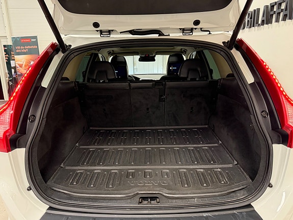 Volvo XC60 24 of 28