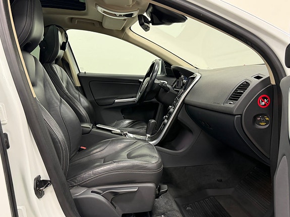 Volvo XC60 26 of 28