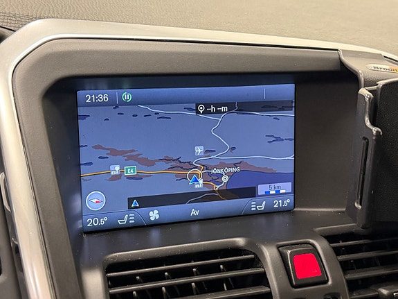 Volvo XC60 19 of 28