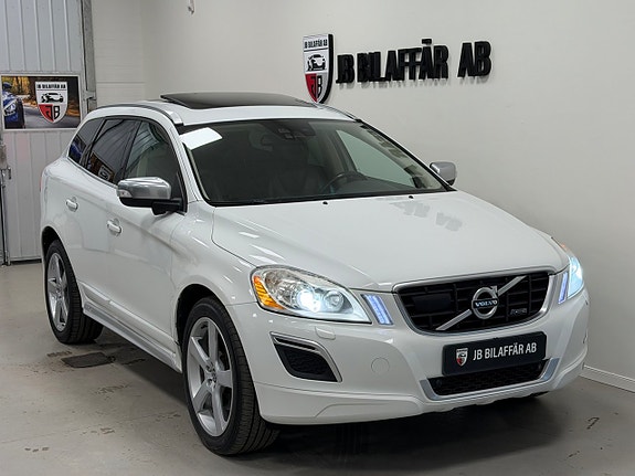 Volvo XC60 3 of 28