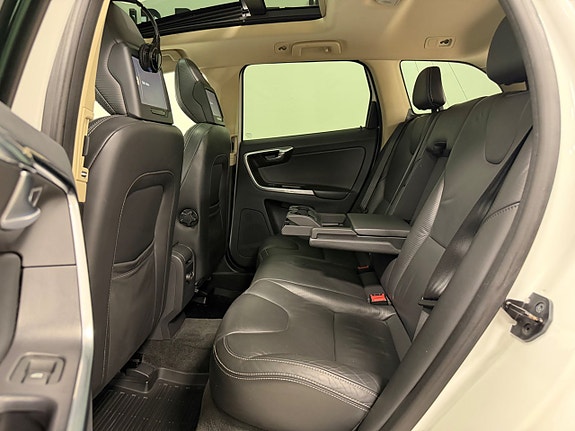 Volvo XC60 22 of 28