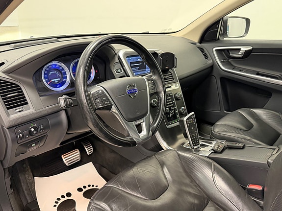 Volvo XC60 9 of 28