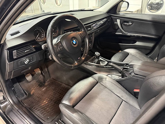 BMW 320d 8 of 11