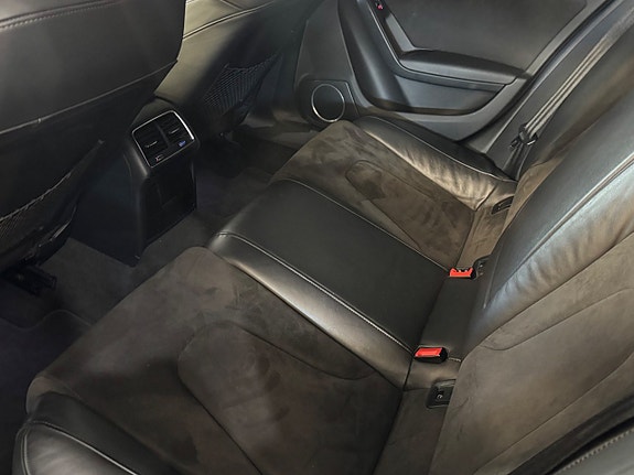 Audi S5 3 of 5