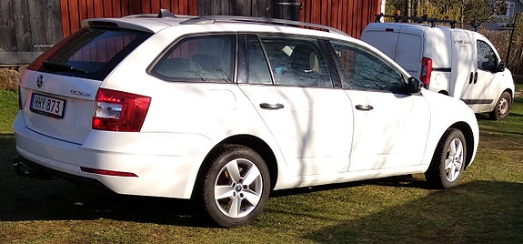 Skoda Octavia 3 of 5