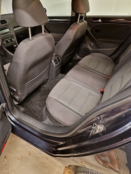 Volkswagen Golf VI 6 of 8