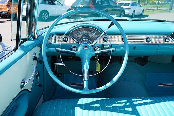 Chevrolet Bel Air 16 of 27