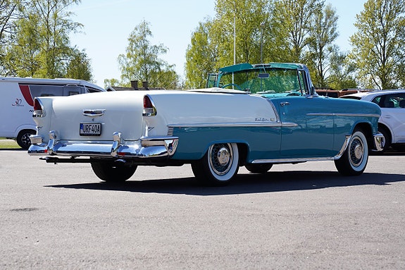 Chevrolet Bel Air 2 of 27