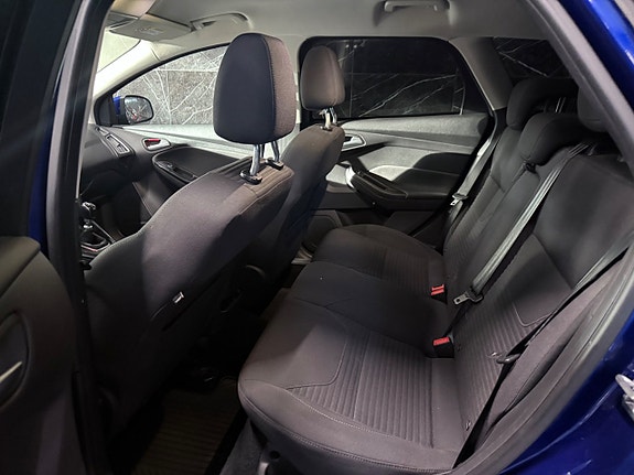 Ford Focus 14 of 18