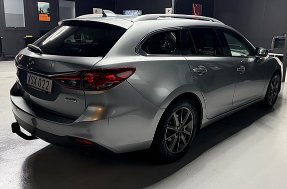 Mazda 6 4 of 5