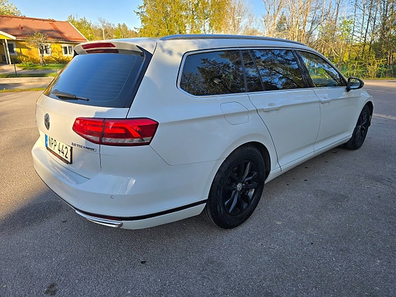 Volkswagen Passat 5 of 5